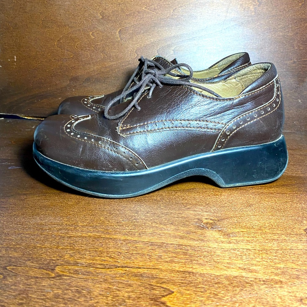 Classic Brown Leather Platform Wingtip Mules